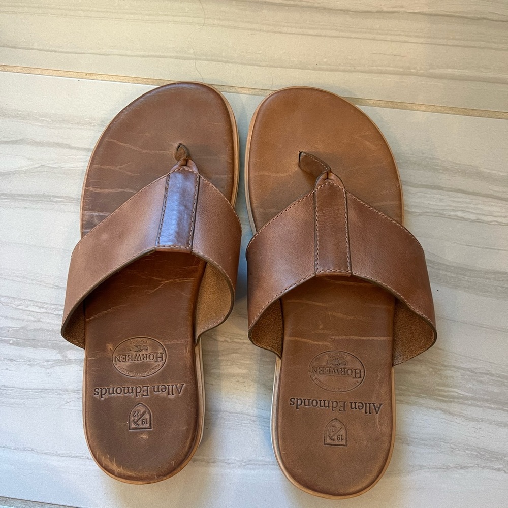 Allen Edmonds Leather Flip-Flops